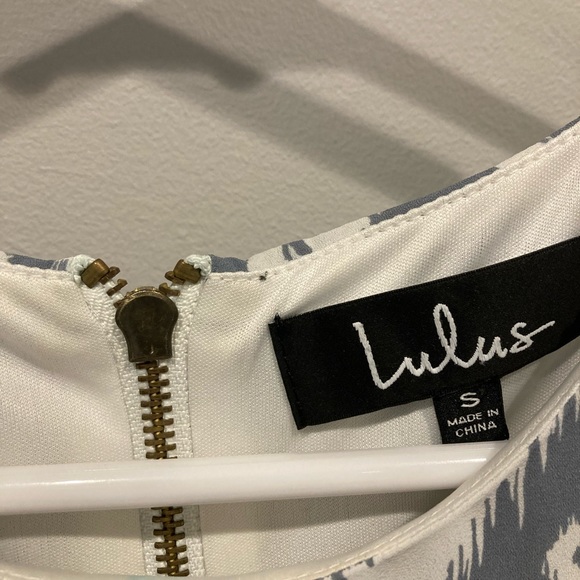 Lulu’s Shift and Shout white/blue pattern Shift Dress size small, gently worn - Picture 2 of 2